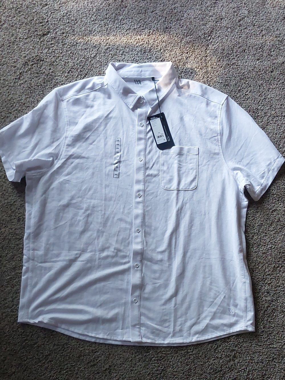 Men's Short Sleeve White Button-Down Shirt with Chest Pocket